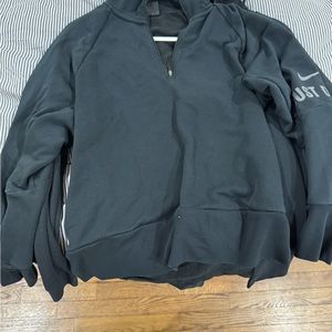 Nike pullover